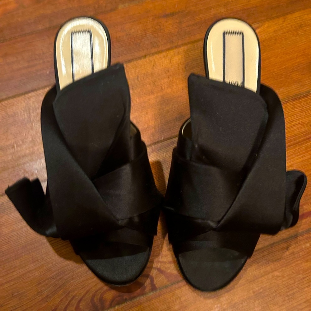 EUC No 21 Emerita Black Satin Bow tie Kitten Heel Mule, Size EU 38